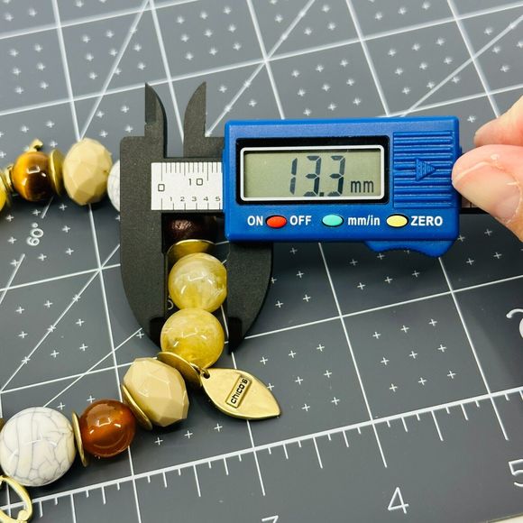 Chicos Bracelet Beaded Charm Key Coin Leaf Neutral Tones Stretchy Jewelry - Picture 8 of 8